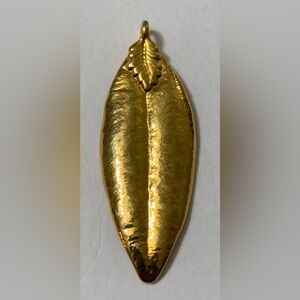 Gold Toned Leaf Pendant